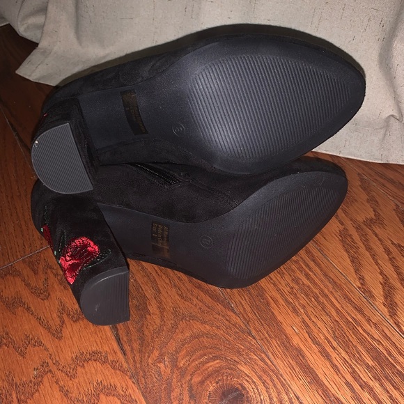 Black Suede Boots - Picture 4 of 4